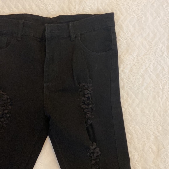 ⭐️⭐️FREE⭐️⭐️ Bundle!!! 3 pairs of black jeans - Picture 4 of 8